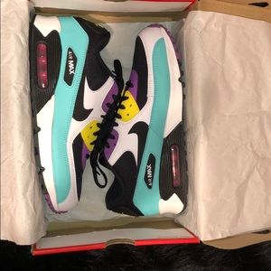 Nike Air Max 90 Essential